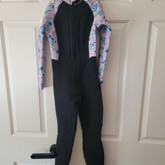 Sisstrevolution 3​/2mm 7 Seas Wetsuit Print Back Zip NWT Girls 6 - Picture 4 of 5